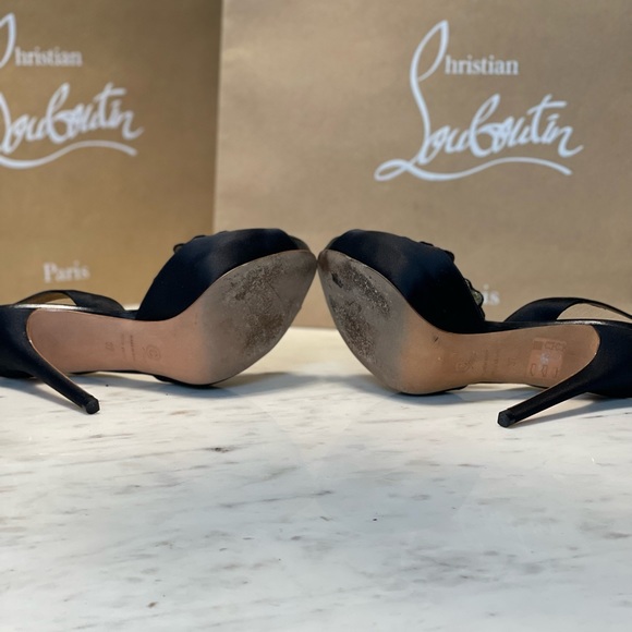 ALEXANDER MCQUEEN black satin sling back heels - Picture 5 of 9